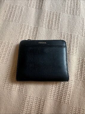 Fossil Jori RFID Bifold Wallet in black leather